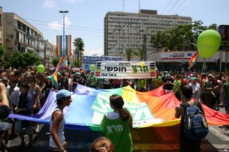 LGBT-Symbol Regenbogenfahne: Israel feiert die größte CSD-Parade in Tel Aviv