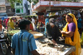 Marktszene in Udaipur... Menschen in Not habe ich während meiner Indien-Reise kaum fotografiert