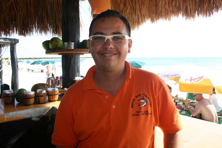 Manuel die Strandbar „Tikinchik“.