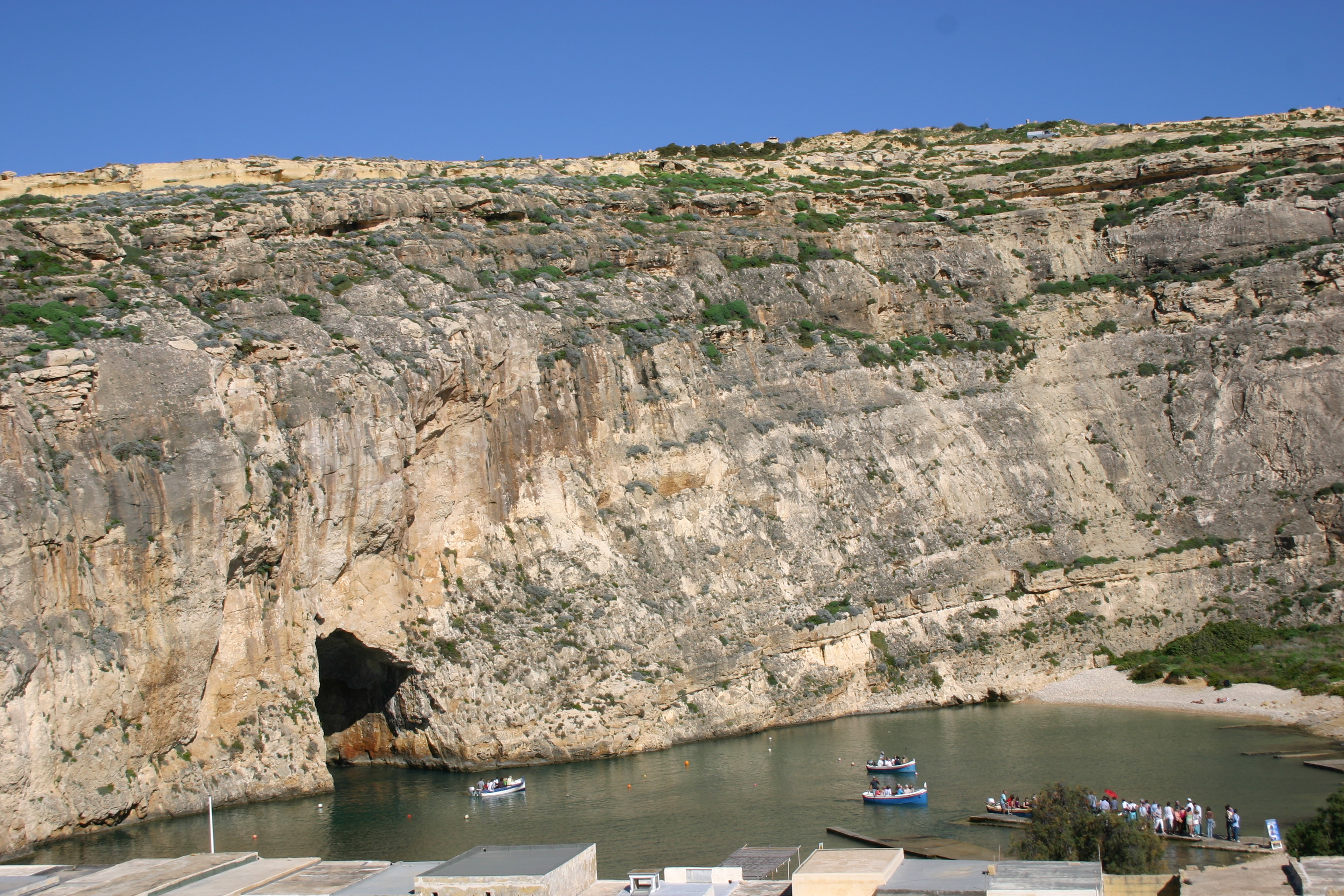 Badebucht beim Felsentor: Nur mit Booten erreichbar